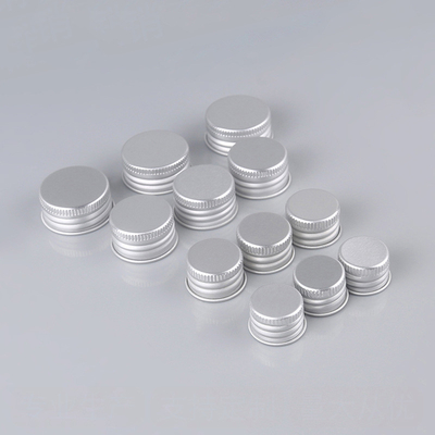 i tappi di bottiglia cosmetici 24mm di 18mm 20mm non rovesciano il coperchio di alluminio della bottiglia