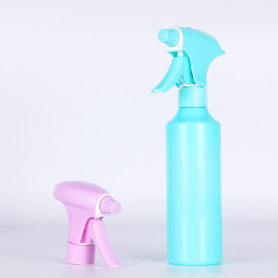 Bottiglia cosmetica di schiumatura 24MM dello spruzzo di innesco del PE blu rosa 100ml